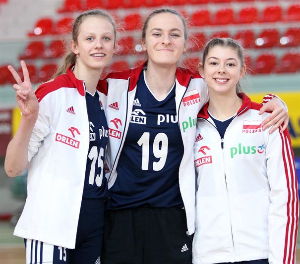Udany debiut młodej siatkarki UKS „Dwójka” w turnieju eliminacyjnym do Mistrzostw Europy kadetek U17