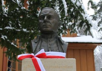 Pomnik bł. ks. Prymasa Stefana Wyszyńskiego w Krynicy-Zdroju oficjalnie odsłonięty!